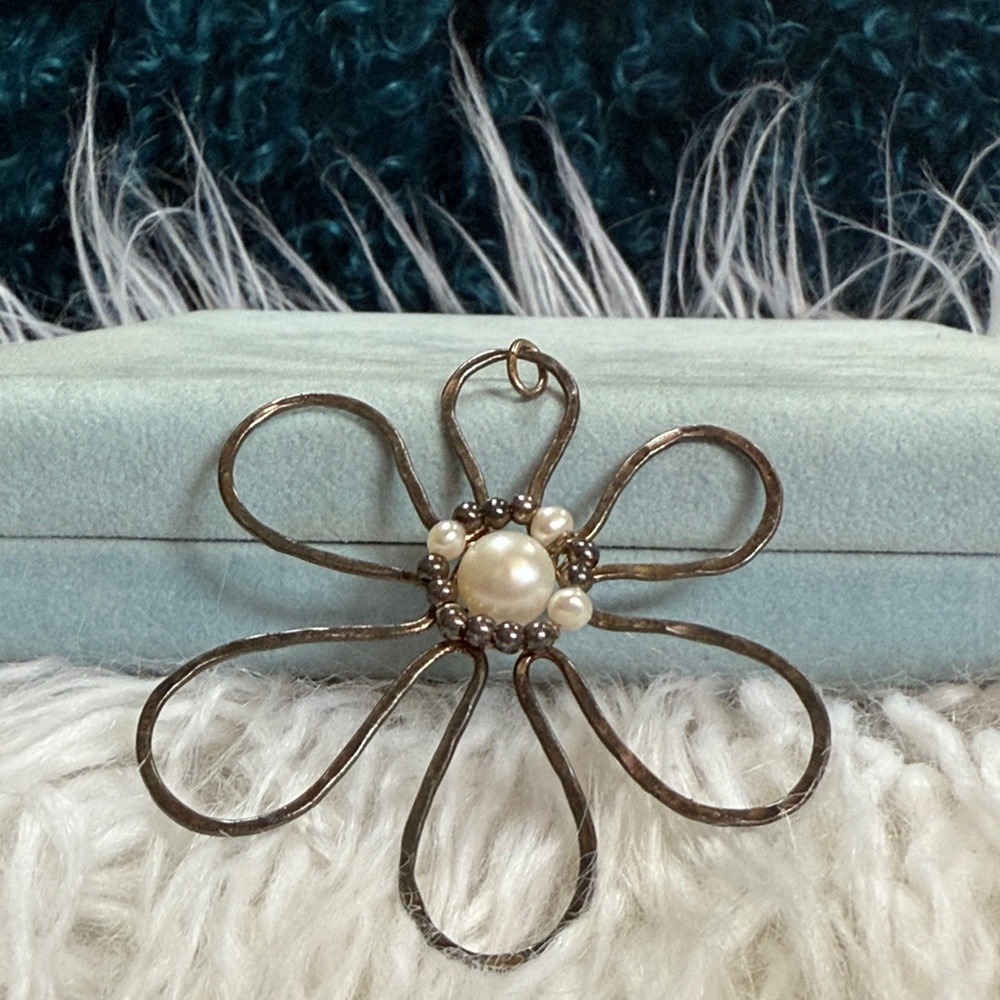 XL sterling Silver flower Pendant w/ Genuine Pearls ISRAEL signed by artist